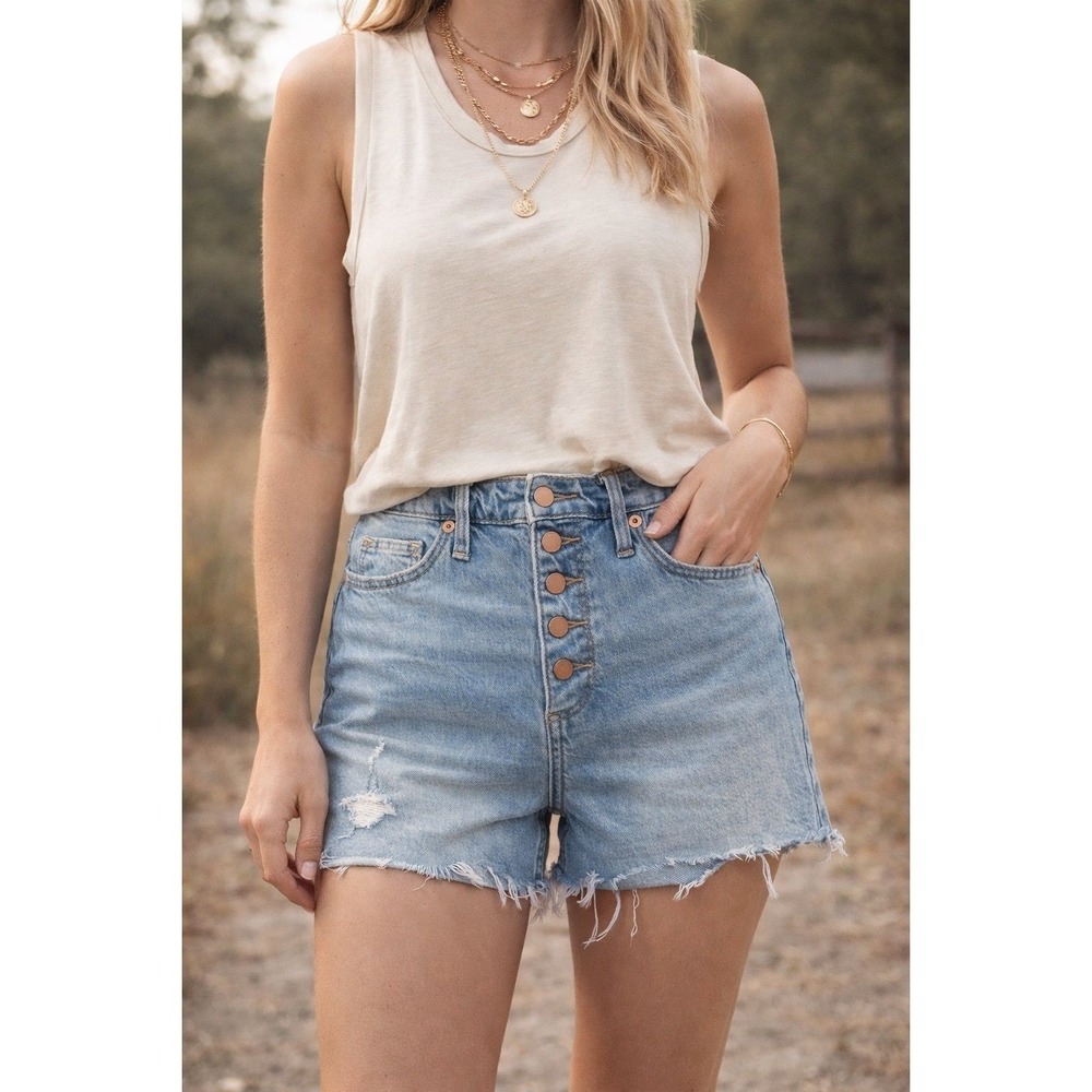 Universal Thread Vintage Midi‎ Denim Shorts Button Fly Distressed 6